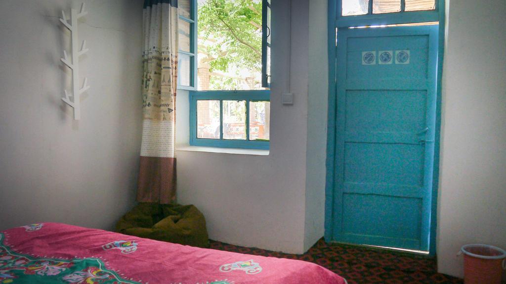 Dap Youth Hostel Turpan Buitenkant foto